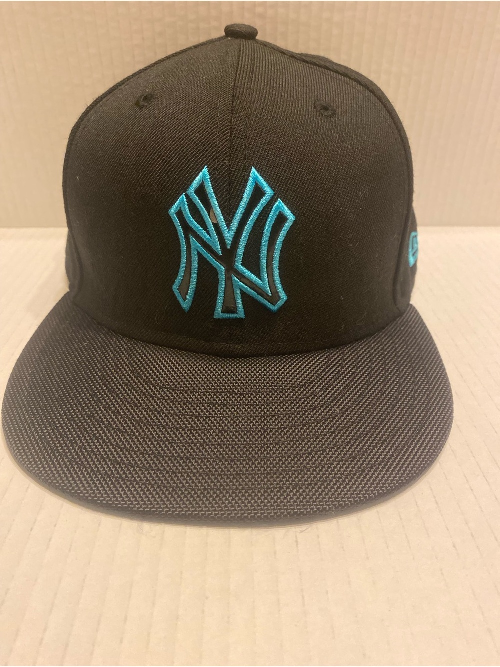 New Era Black & Teal New York Yankees Fitted Hat